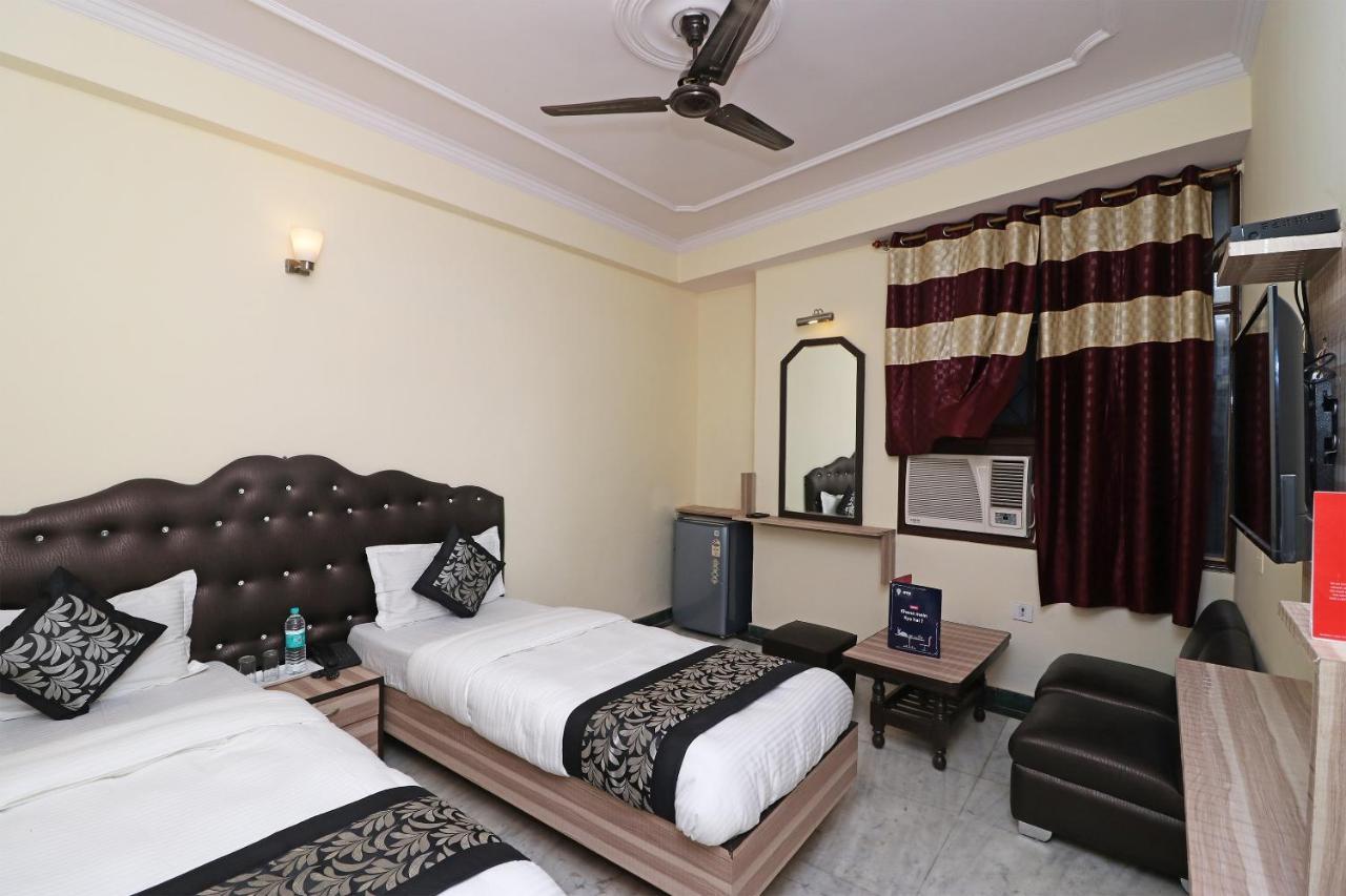 Oyo Hotel Silver Shine Near Gurudwara Shri Bangla Sahib Nueva Delhi Exterior foto