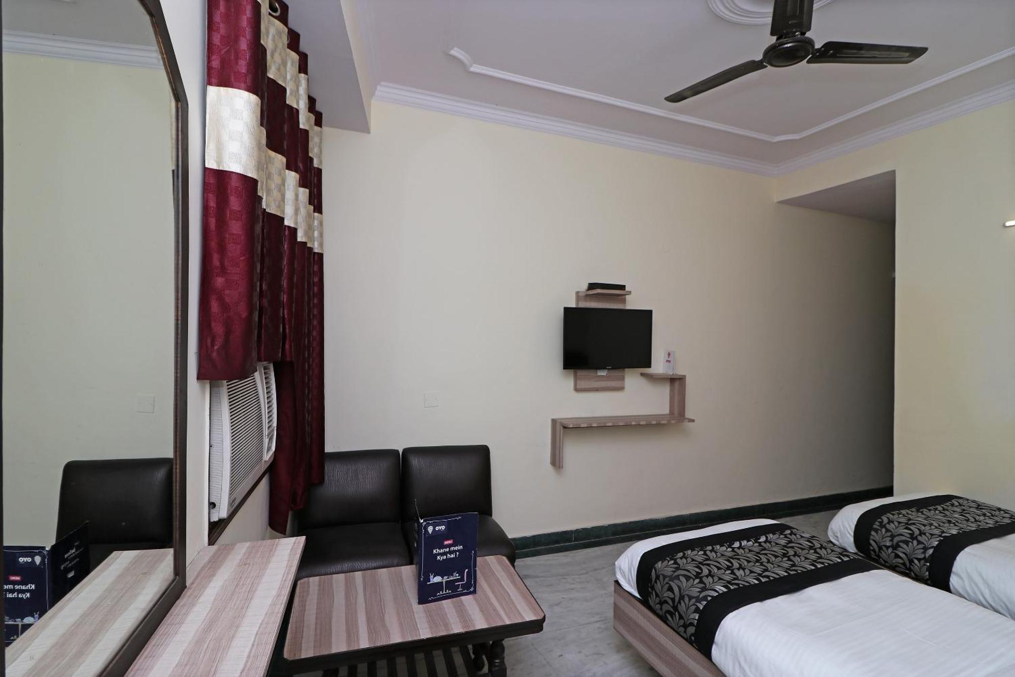 Oyo Hotel Silver Shine Near Gurudwara Shri Bangla Sahib Nueva Delhi Exterior foto